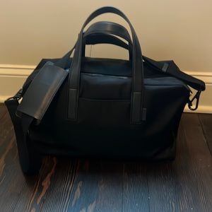 AWAY Travel Original Everywhere Bag in Black